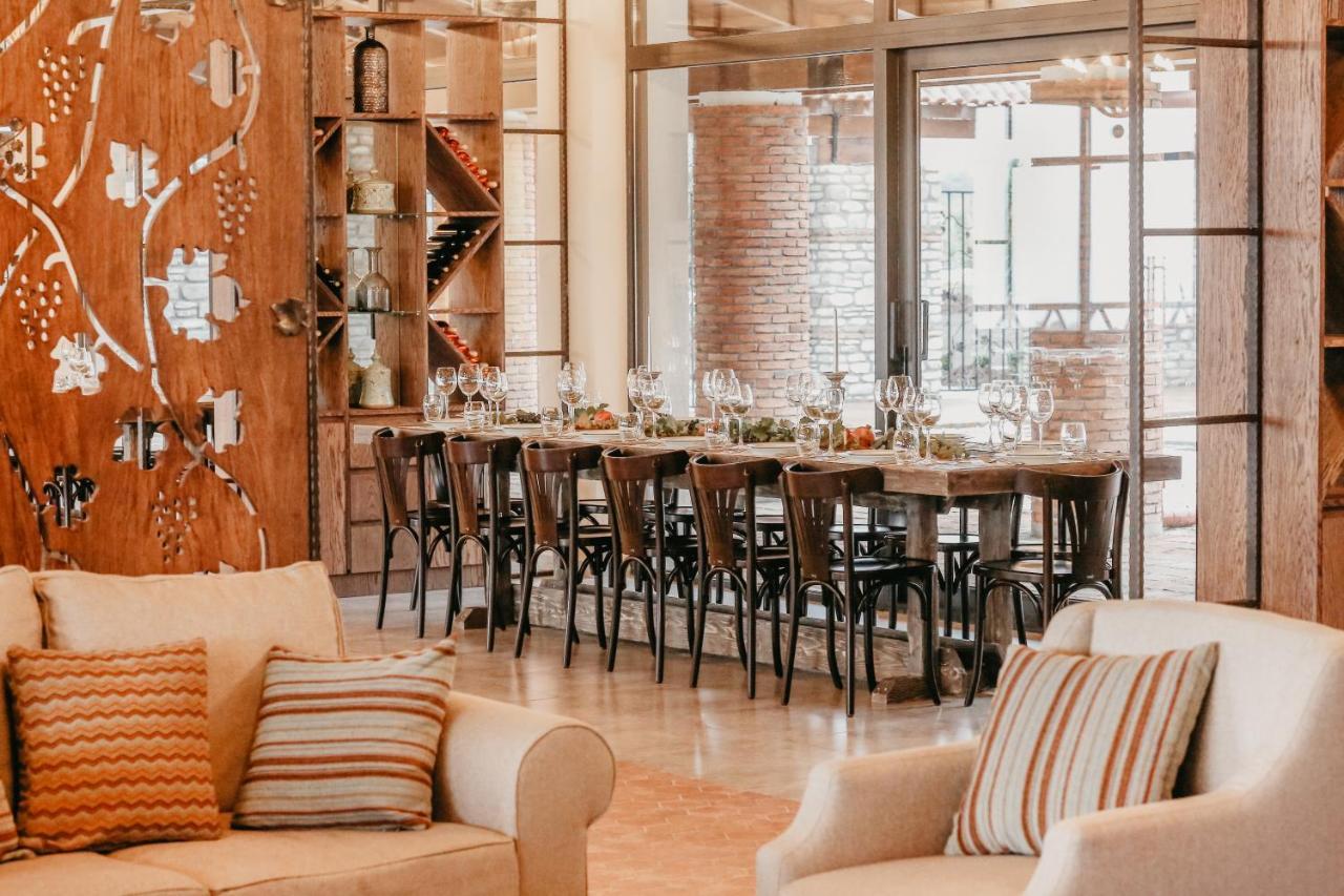 Chateau Mosmieri Hotel & Winery 泰拉维 外观 照片